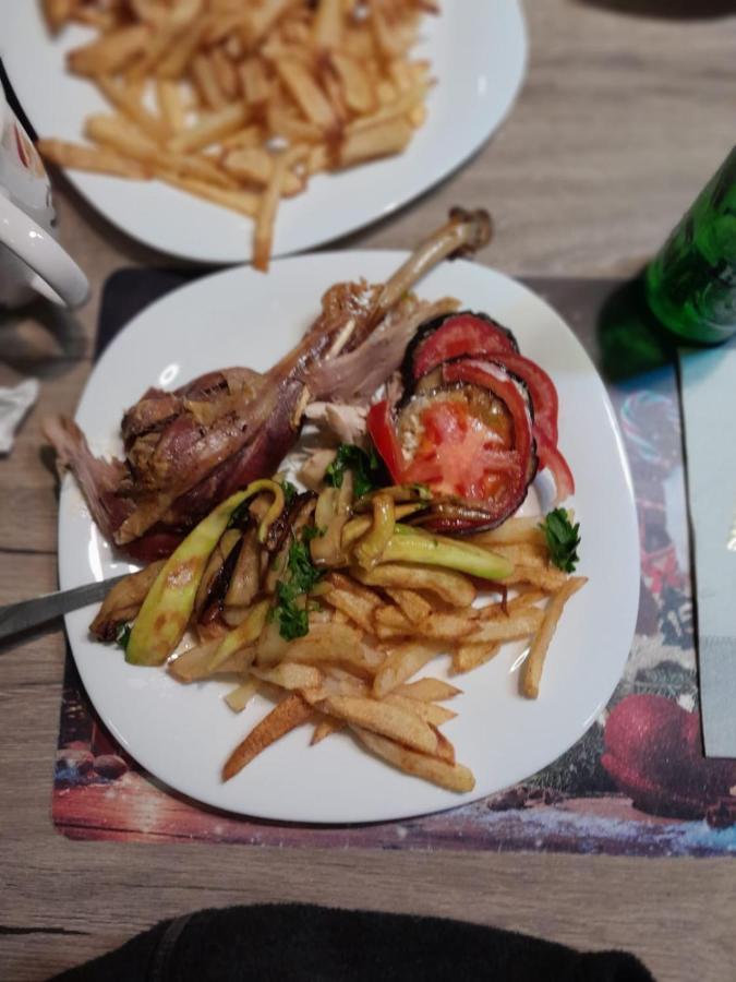 Hotel Albanian Garden Gjilek Zewnętrze zdjęcie